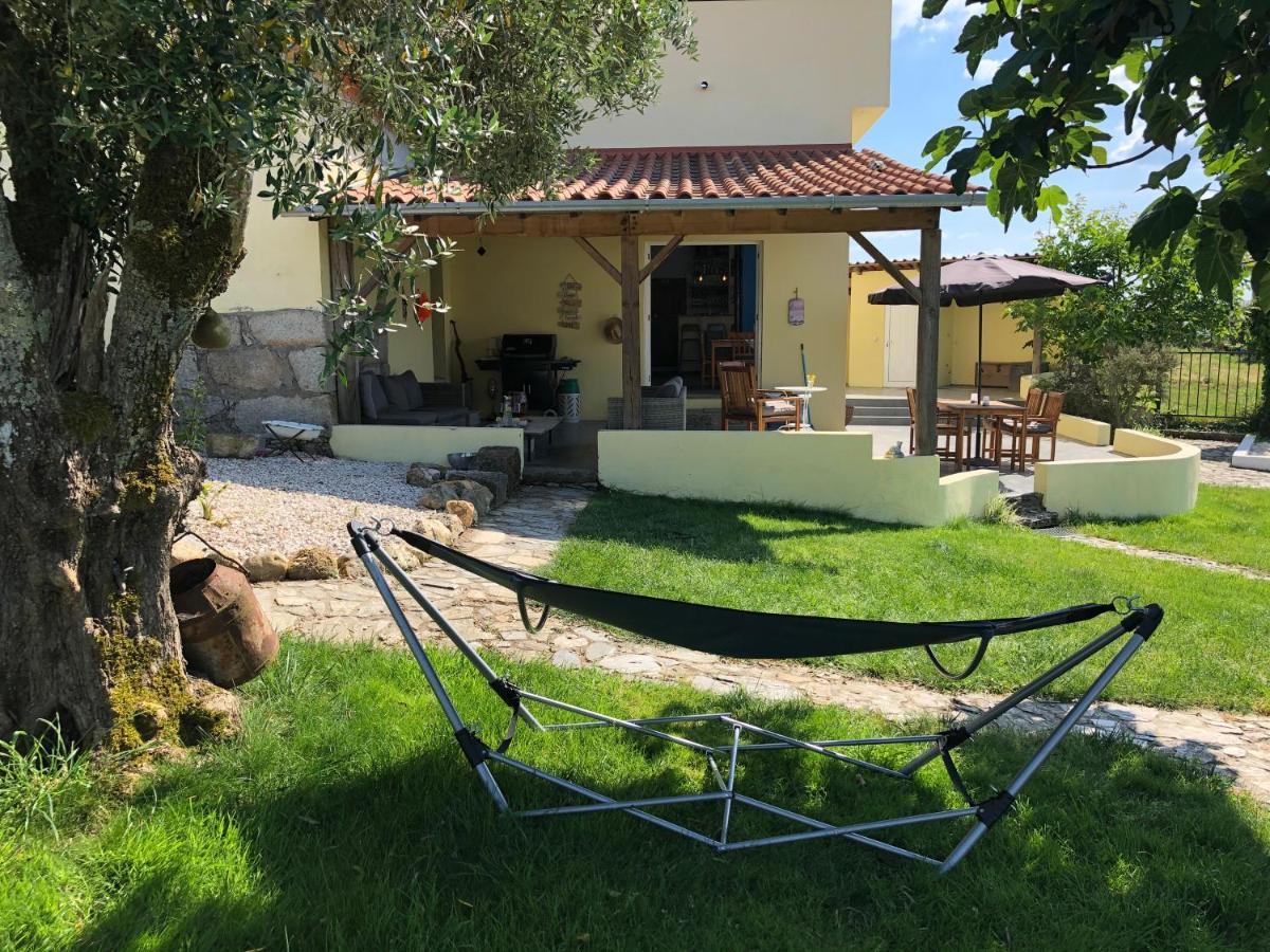 A Casa Amarela Appartement Pinheiro de Coja Buitenkant foto