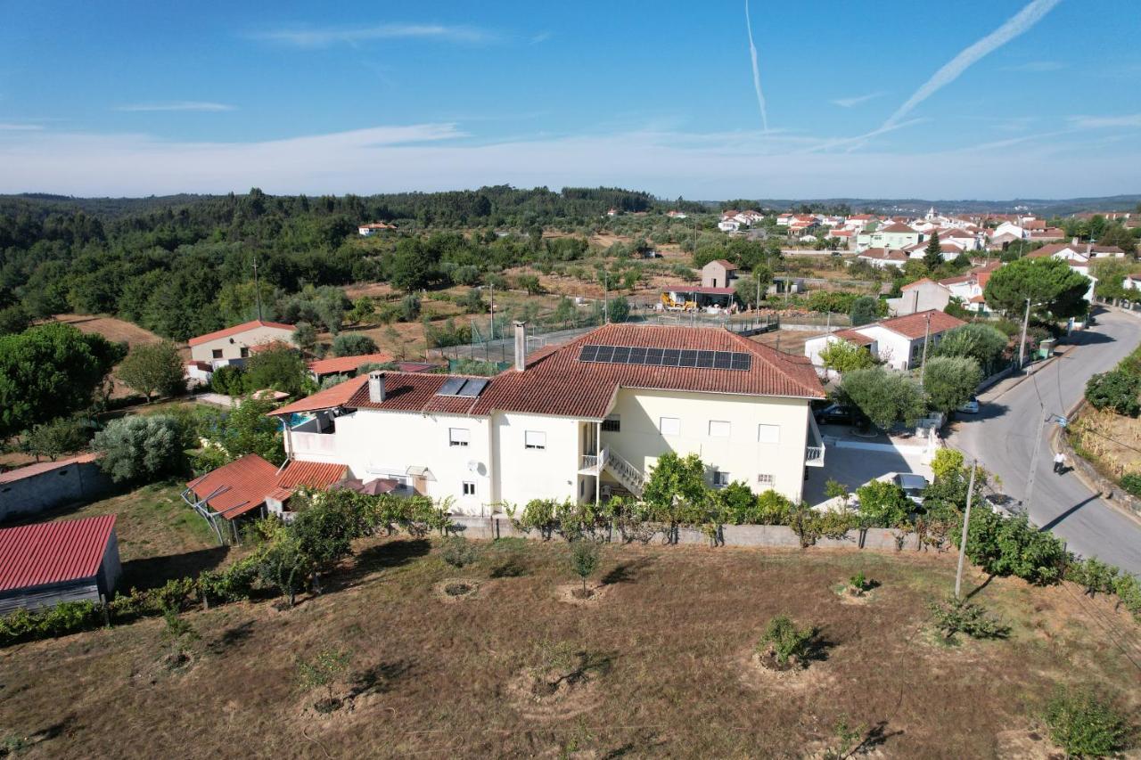 A Casa Amarela Appartement Pinheiro de Coja Buitenkant foto